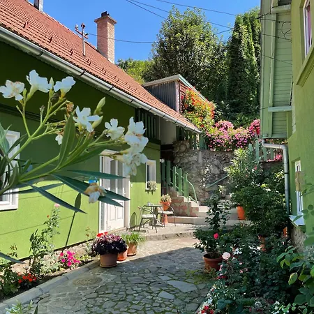 Gobe Vendeghaz Guest house